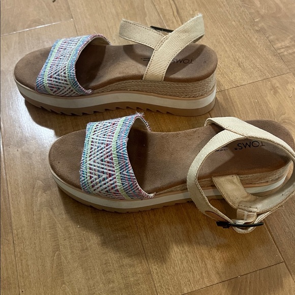 Multicolor platform Sandals - Picture 2 of 4